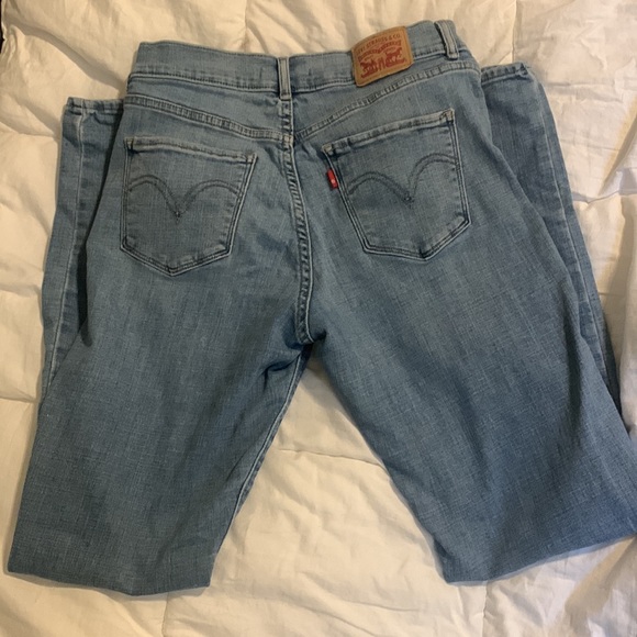 LEVI’S CLASSIC STRAIGHT JEANS - Picture 9 of 9